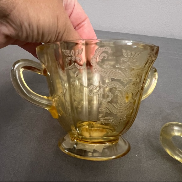 VTG Federal Glass Madrid Pattern Yellow Depression Glass Open Sugar Dishes - Picture 3 of 11